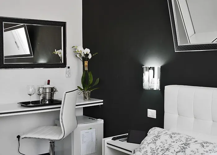 Black & White G&g Roma
